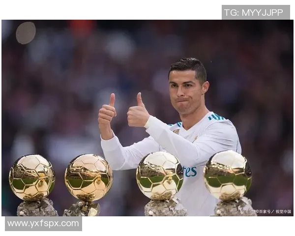 足球明星身份卡图片展示与解析引领球迷深入了解球员背后的故事与成就